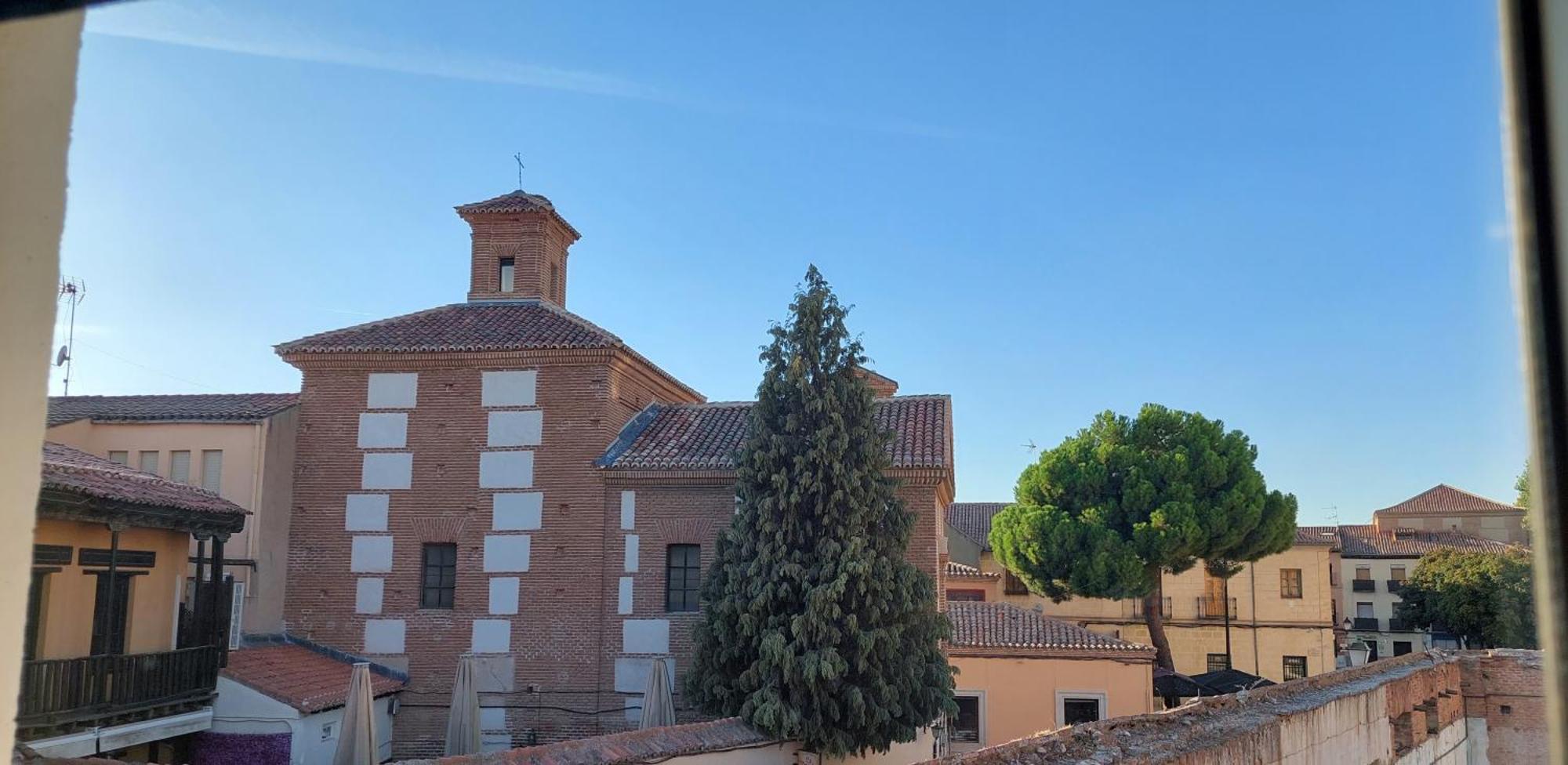 Апартаменти La Casona Del Asno Алькала-де-Енарес Екстер'єр фото